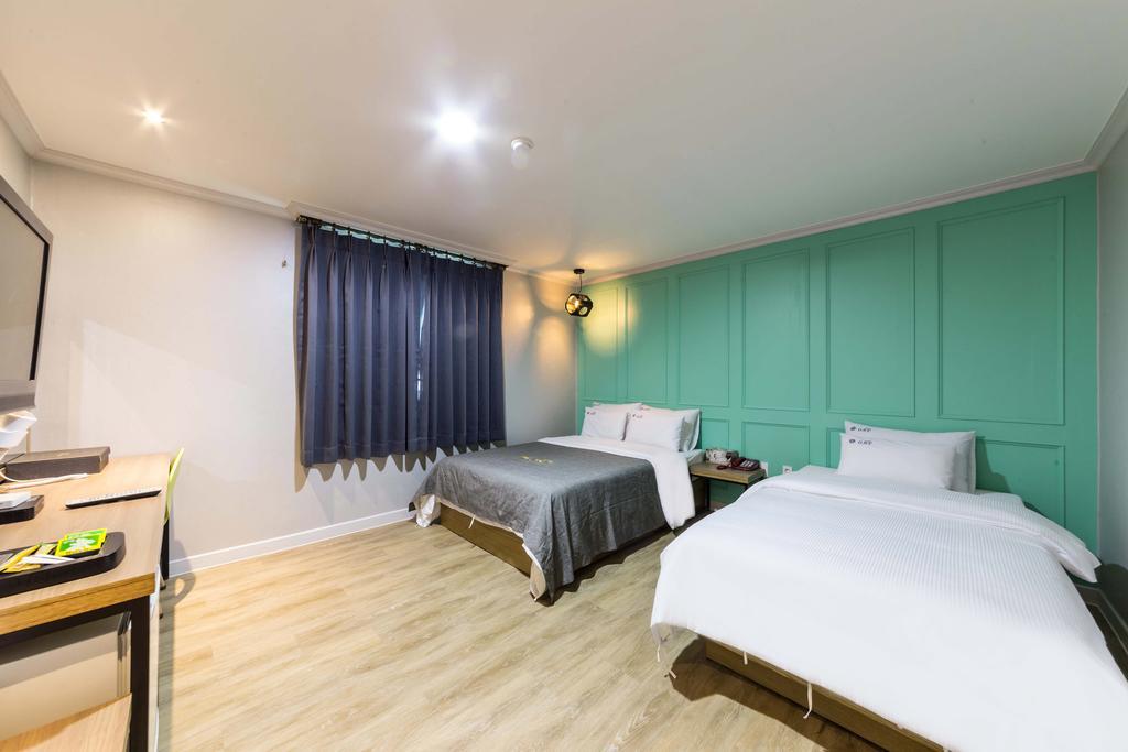 Ost Hotel Chuncheon Eksteriør billede