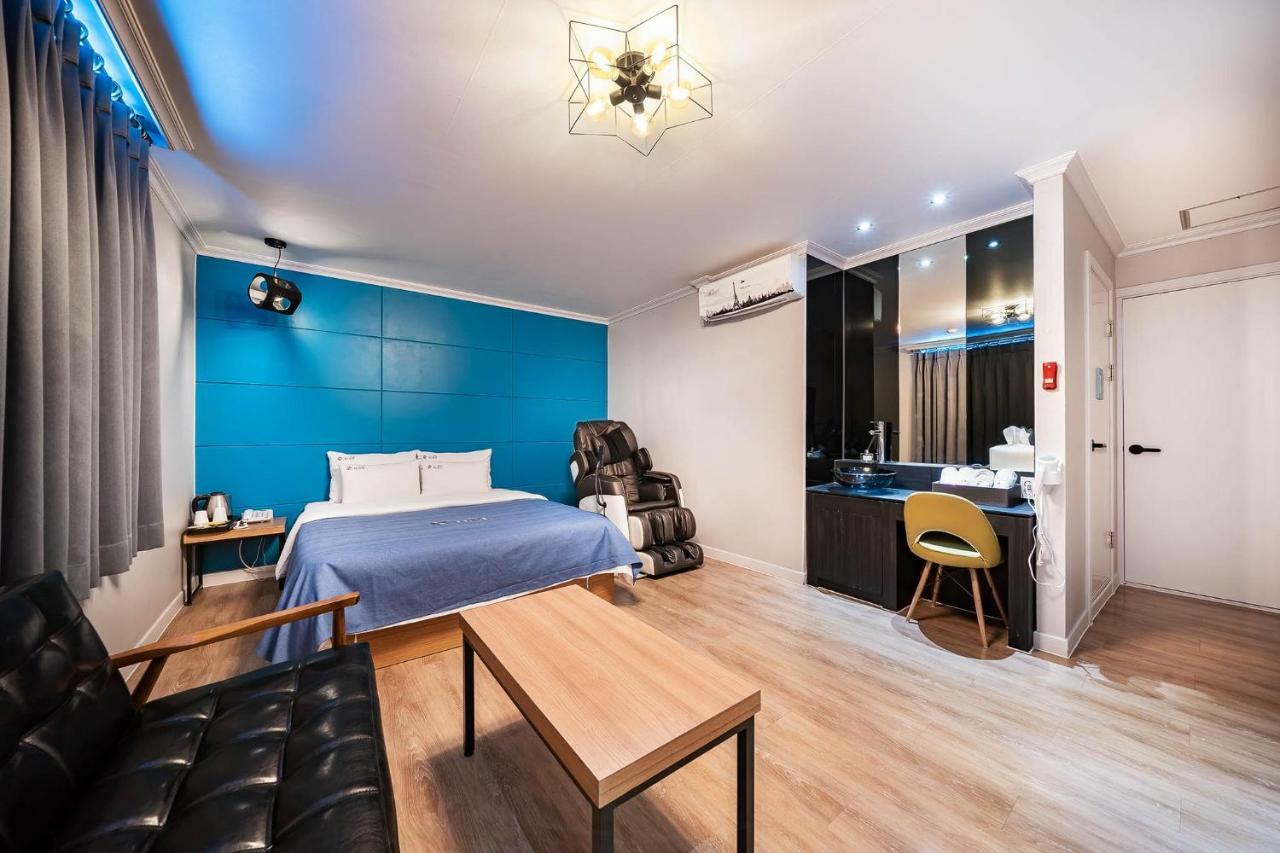 Ost Hotel Chuncheon Eksteriør billede