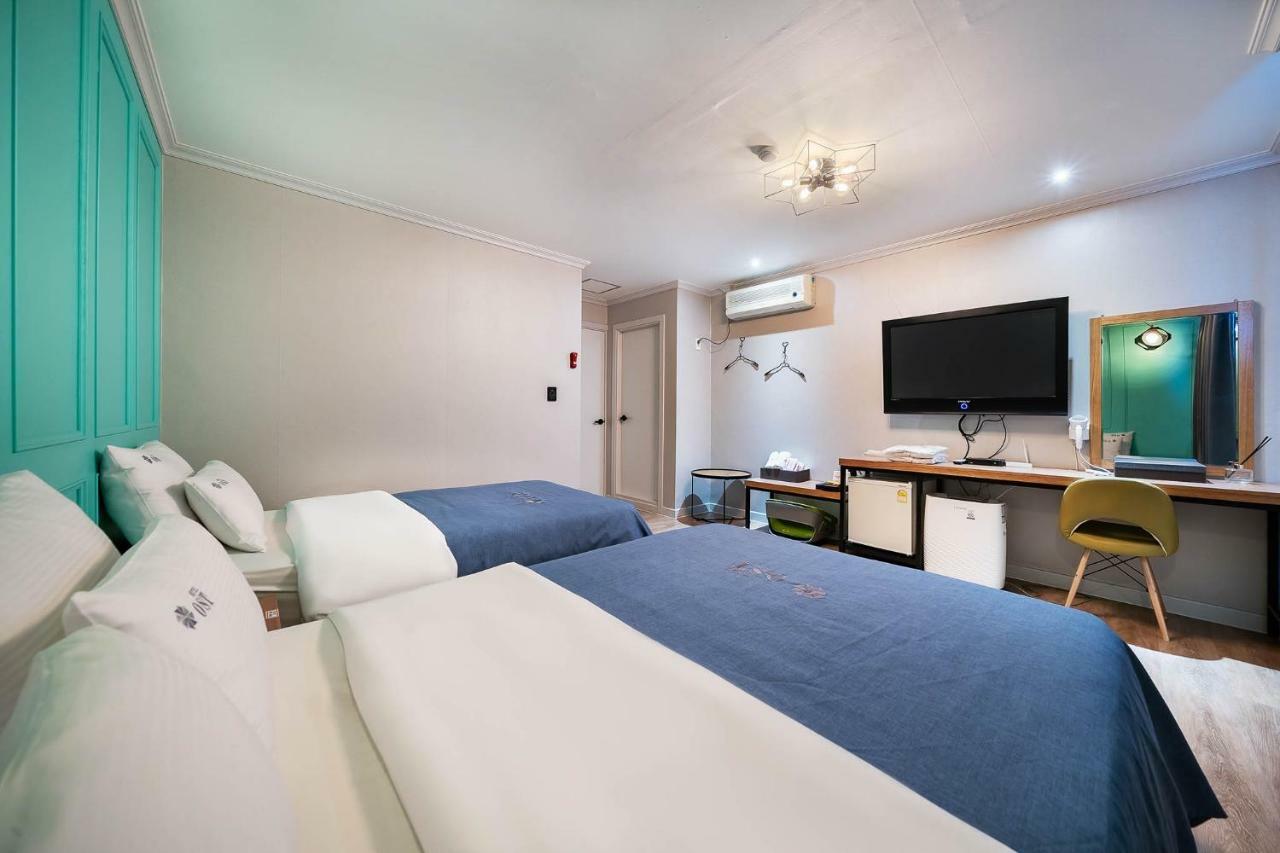 Ost Hotel Chuncheon Eksteriør billede