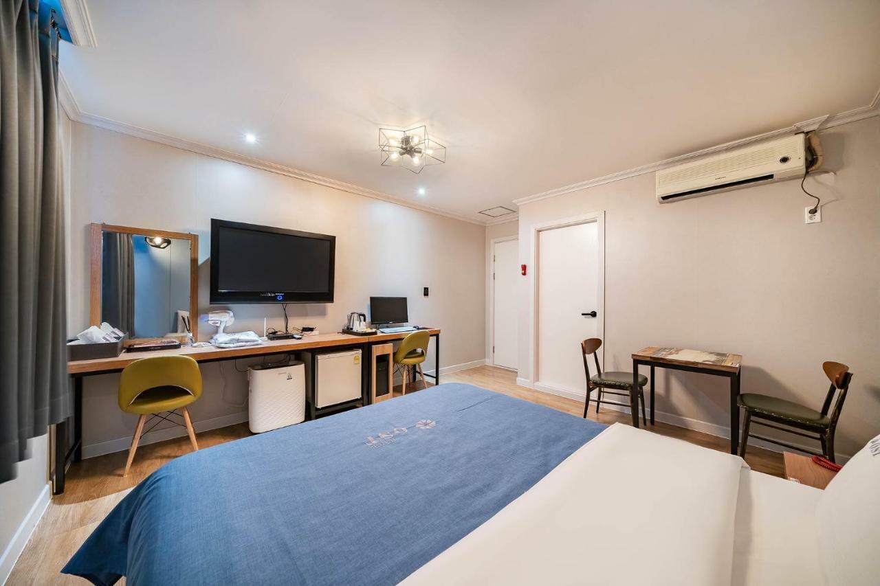 Ost Hotel Chuncheon Eksteriør billede