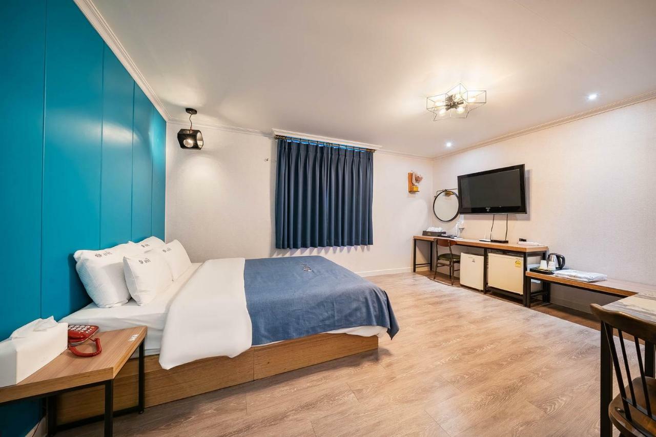 Ost Hotel Chuncheon Eksteriør billede