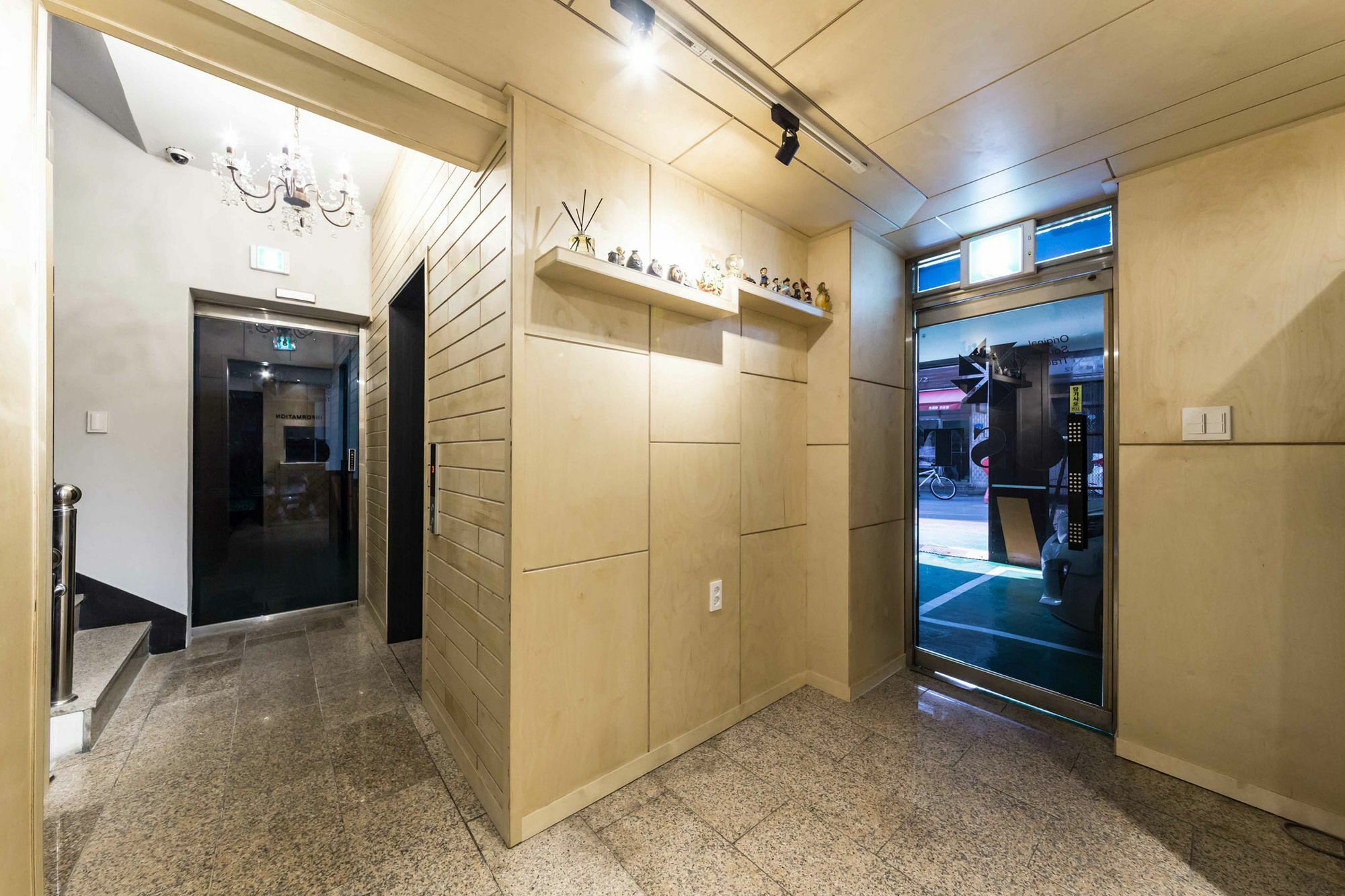 Ost Hotel Chuncheon Eksteriør billede